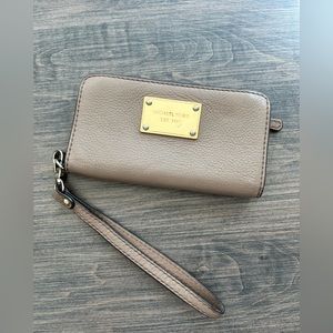 Michael Kors Tan Wallet Used Condition